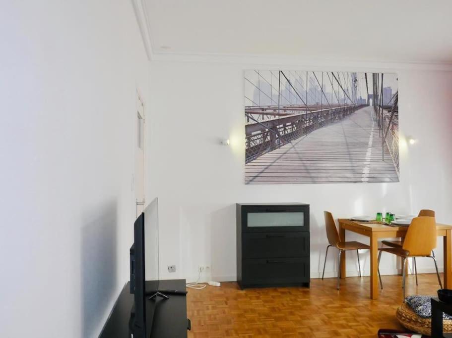 Ixelles: Superbe Appartement, Idealement Situe Bruxelles Exterior foto