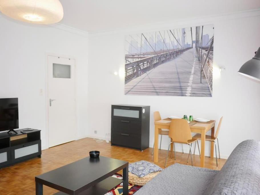 Ixelles: Superbe Appartement, Idealement Situe Bruxelles Exterior foto
