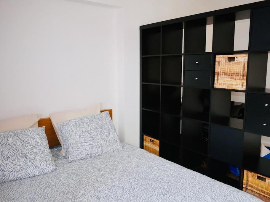 Ixelles: Superbe Appartement, Idealement Situe Bruxelles Exterior foto